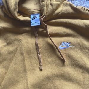 NIKE TECH SWEATSHIRT!